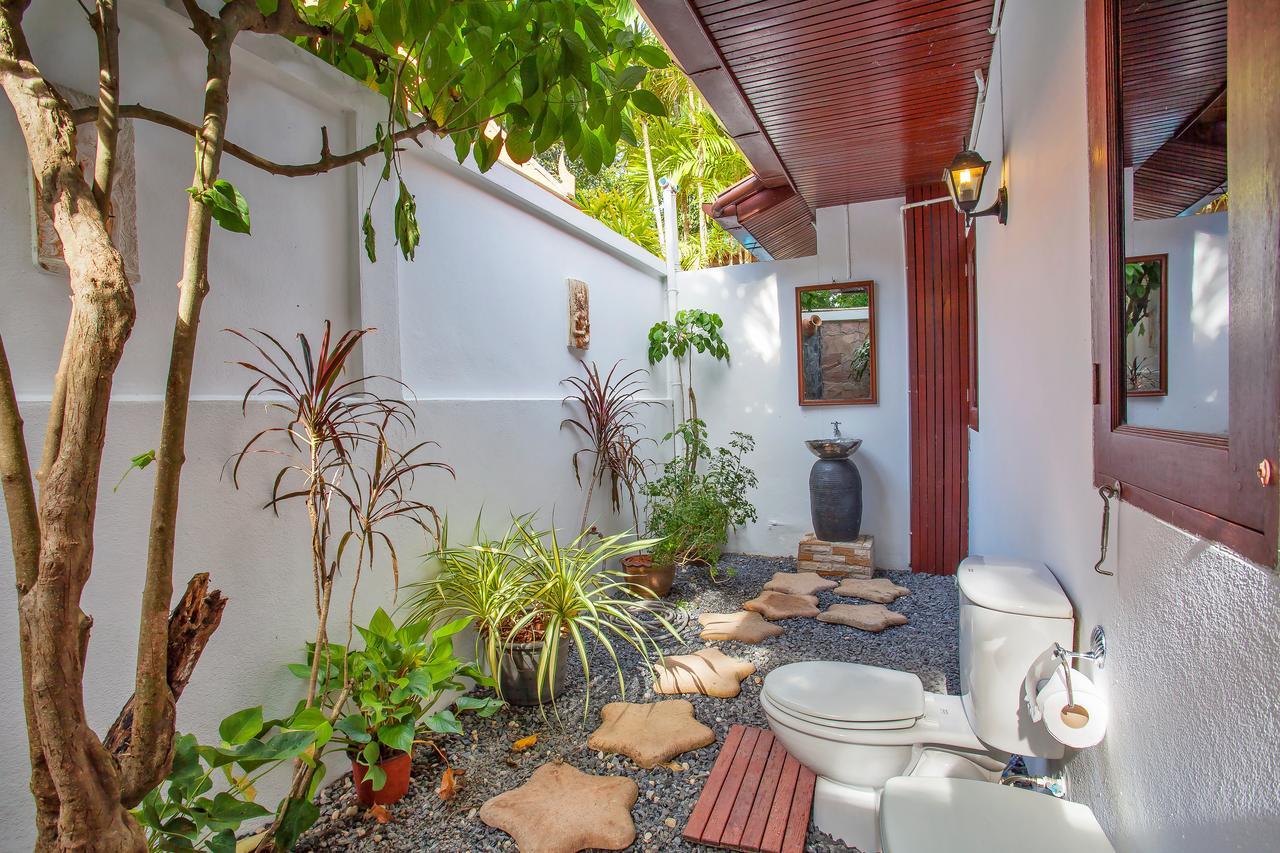 Traditional Thai Villa Nikkie In Tropical Nature, 4Br & Pool, Near Rawai Beach Nai Harn ภายนอก รูปภาพ