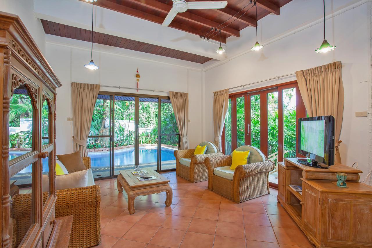 Traditional Thai Villa Nikkie In Tropical Nature, 4Br & Pool, Near Rawai Beach Nai Harn ภายนอก รูปภาพ